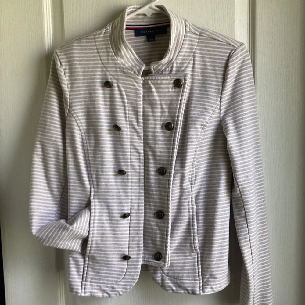 Tommy Hilfiger striped blazer with pockets and working button accents M - Picture 8 of 10